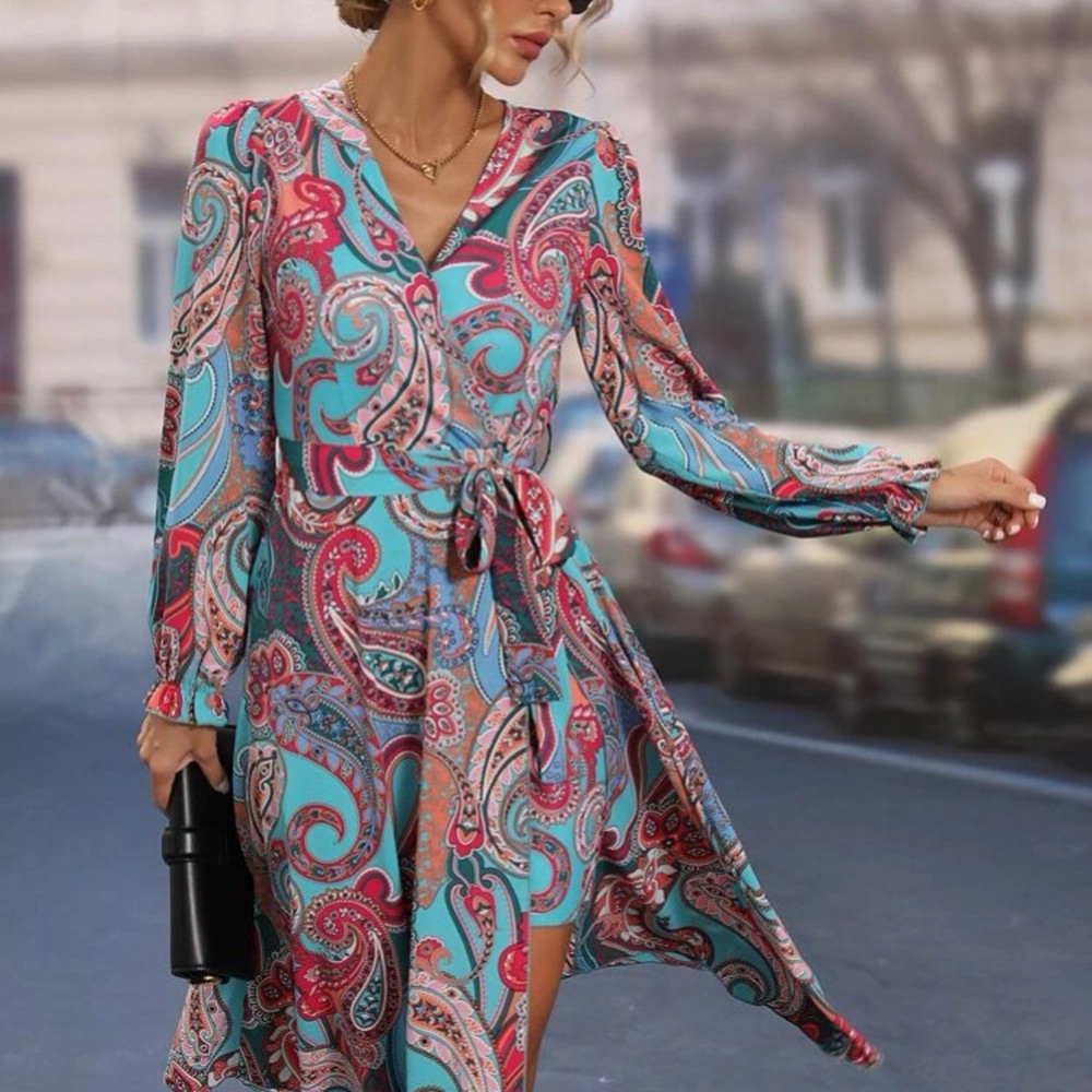 Paisley dress with peekaboo mini